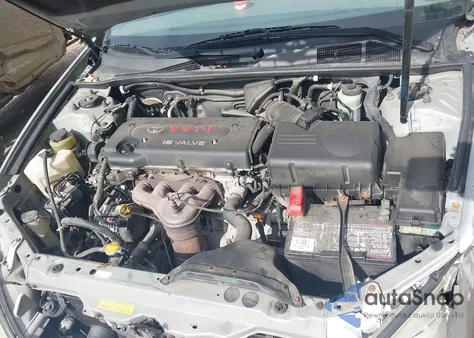 2005 Toyota Camry Le z USA, uszkodzony, nr VIN 4T1BE32K45U541848